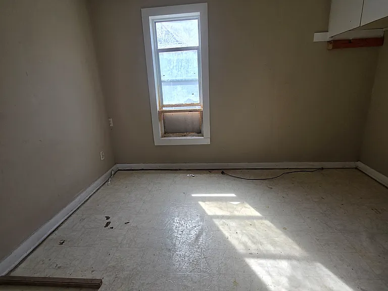 125 Easley St — Photo 3