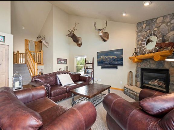 2nd image of 904 Wapiti Dr #10B