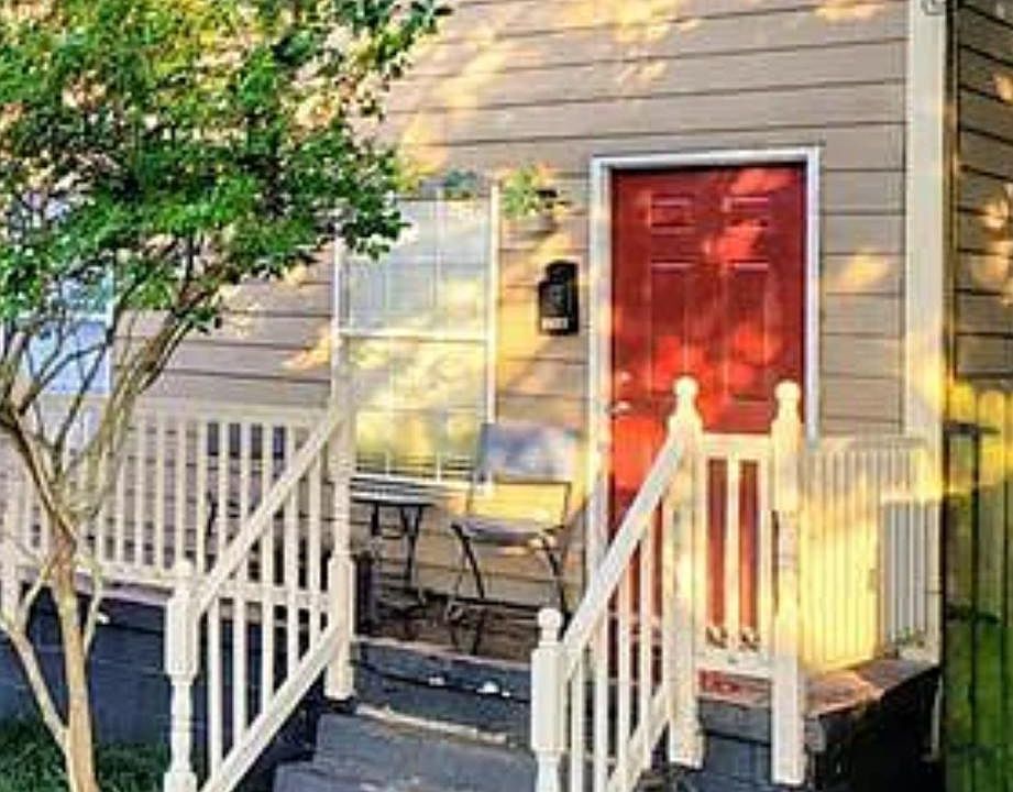 1st image of 1519 Joliet St