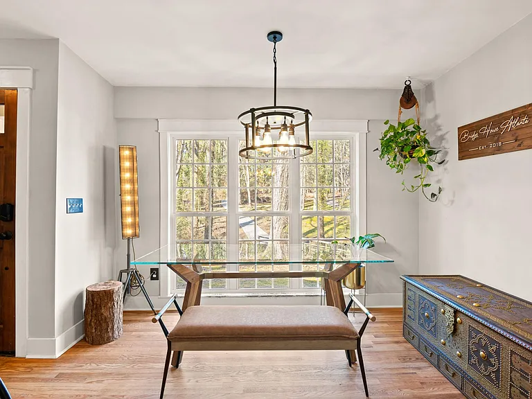 Centra Villa Dr SW — Photo 13