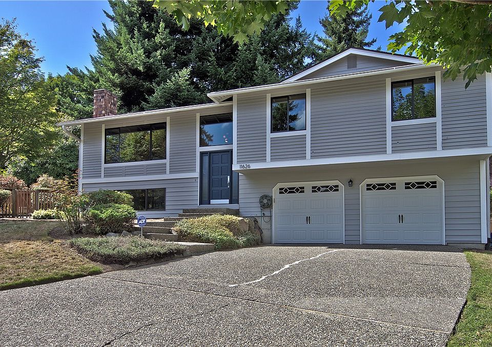1st image of 11626 NE 101st Pl