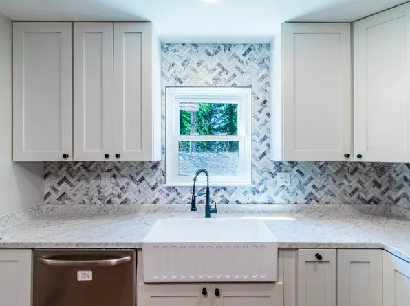 172 Macon Ave APT 3, Asheville, NC 28801