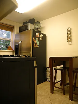 Rented by Leiter Realty Group LLC | media 2