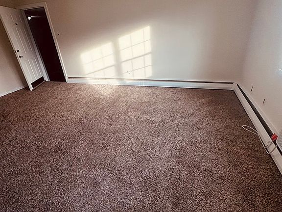 4th image of 216-218 N Monroe St #202