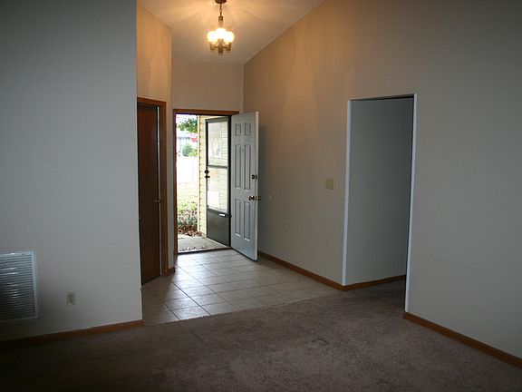 2nd image of 8483 Colfax Ct