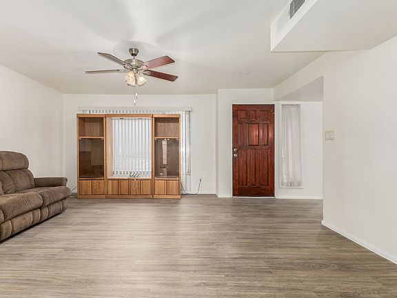 2nd image of 4439 E Hidalgo Ave