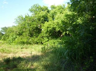 518 W 7th St, Weatherford, TX 76086