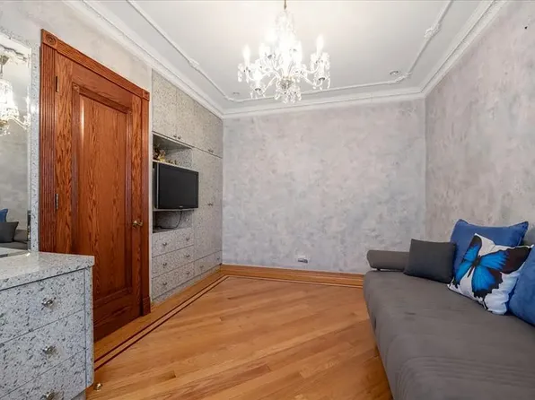 3845 18th Avenue image 5 of 13