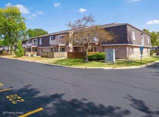 1906 Plum Grove Rd APT 1D, Rolling Meadows, IL 60008