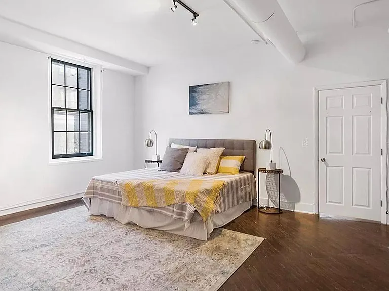 Bedroom - Rear