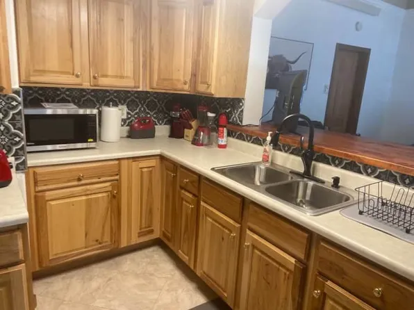 809 Douglas St, Sturgis, SD