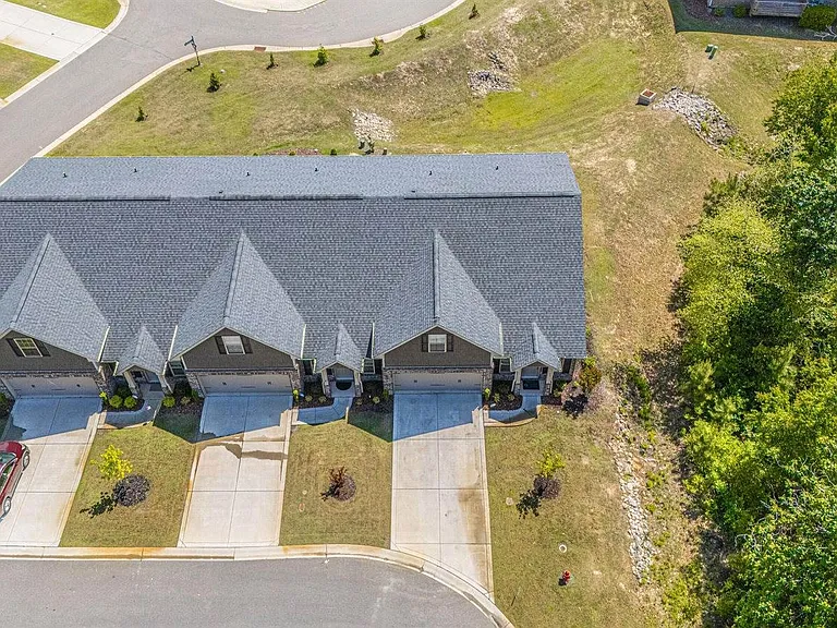 315 Mashie Ct — Photo 36
