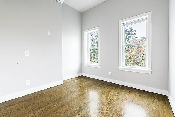 Rented by Compass | media 12