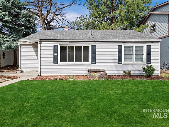 4th image of 1725 S Longmont Ave