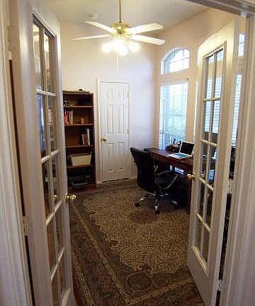 5th image of 1420 Sunshine Dr