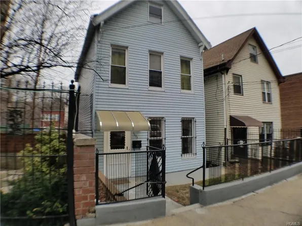 1726 Melville St, Bronx, NY 10460