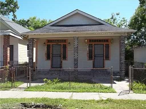 1st image of 2417-19 Delachaise St