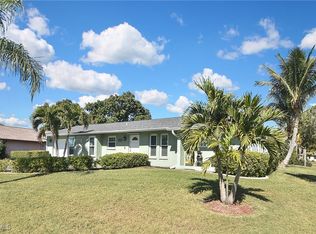 1319 SE 33rd Ter, Cape Coral, FL 33904