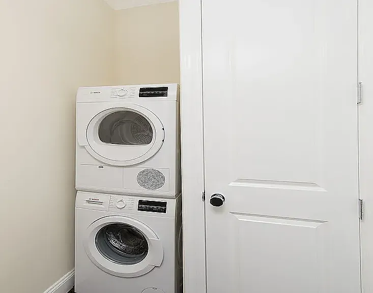 1377 Lexington Ave #3C — Photo 5