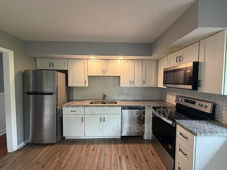 2050 Foggy Bottom Dr — Photo 17