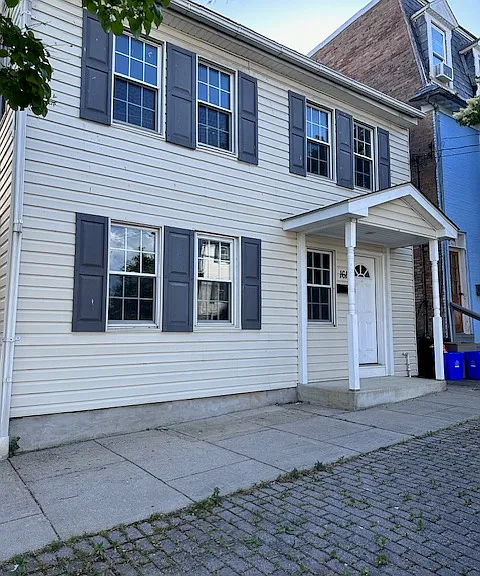 161 W Main St — Photo 54