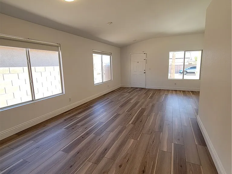 7445 Tumbling St — Photo 11