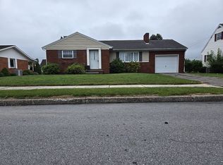 811 Walnut St, Roaring Spring, PA 16673