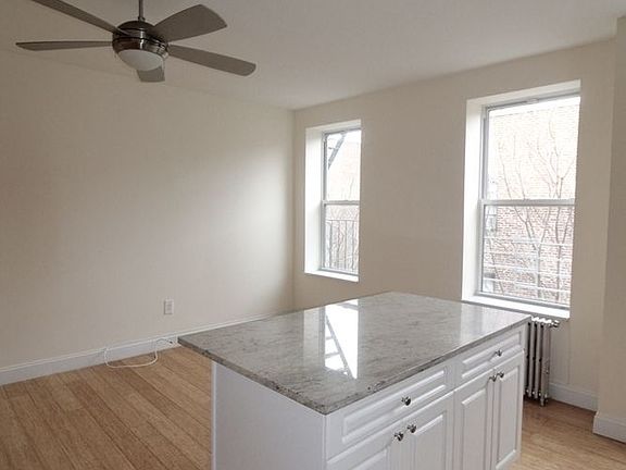 3rd image of 146 E 19th St APT 6E
