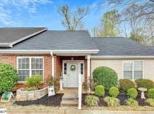 4 Creekbend Ct, Simpsonville, SC 29681