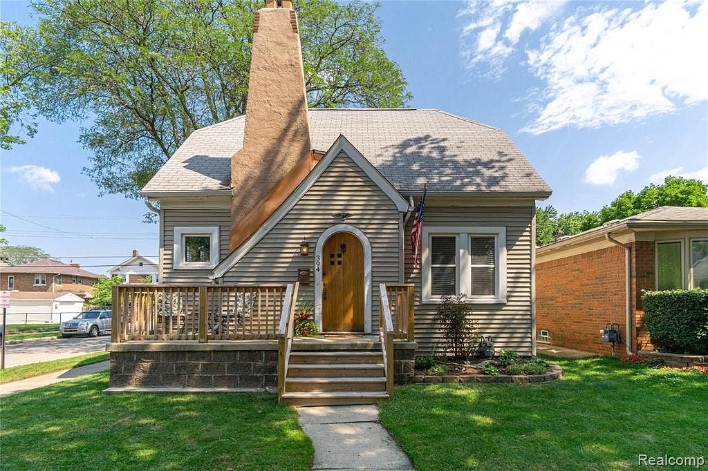 394 Kings Hwy, Wyandotte, MI 48192 Zillow