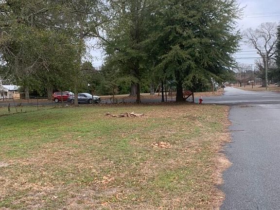 3rd image of 517 E Richland Avenue