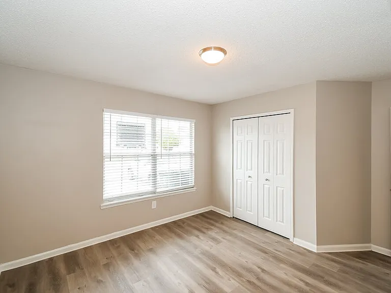 8790 Townsquare Dr S — Photo 13