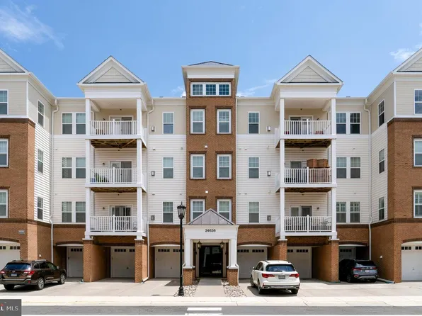 24636 Woolly Mammoth Ter APT 207, Aldie, VA 20105