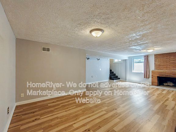 4th image of 5418 N Maple St