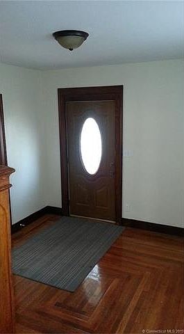 1st image of 423 Middletown Ave