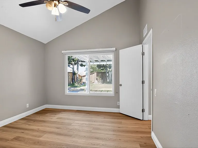 2173 Arbor Cir — Photo 21