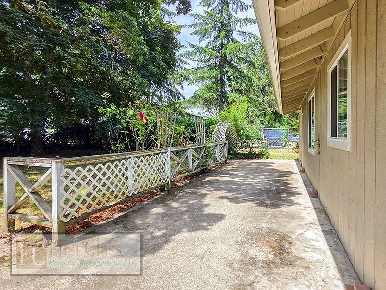 17640 SW Shaw St — Photo 15