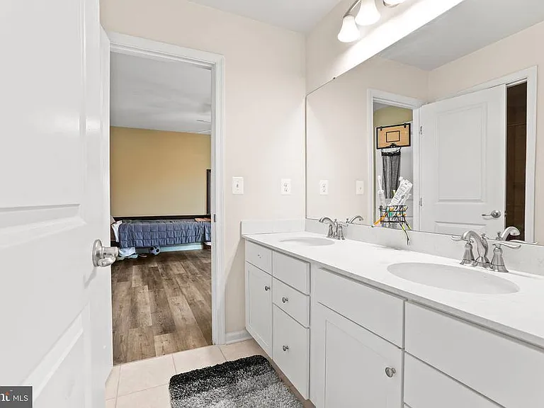 12405 Southington Dr — Photo 45