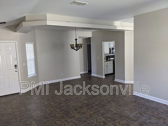 2nd image of 903 Majestic Cypress Dr N
