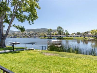 1555 Via Entrada Del Lago, San Marcos, CA, 92078