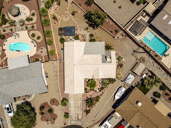 4th image of 3250 Feather Palm Ln