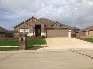 123 Chestnut Rd, Waxahachie, TX 75165