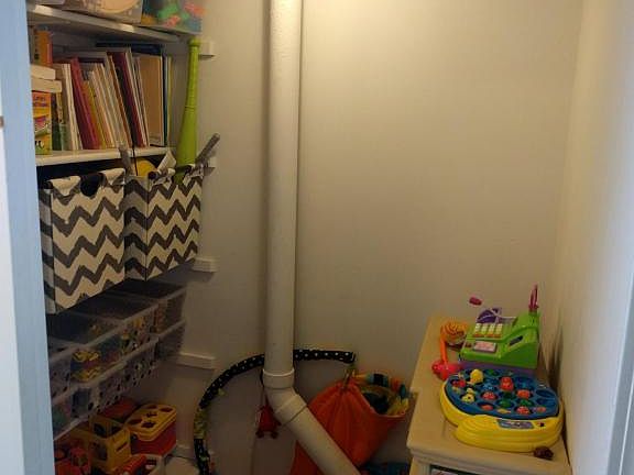 5th image of 125 Stratford Pl