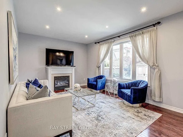 134 Ascalon Dr #UPPER — Photo 13