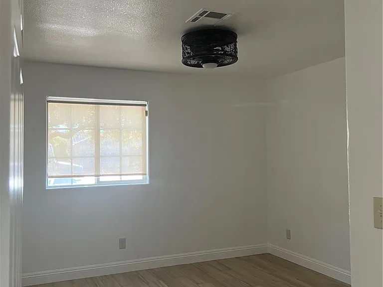 5412 Lavender Ct — Photo 17