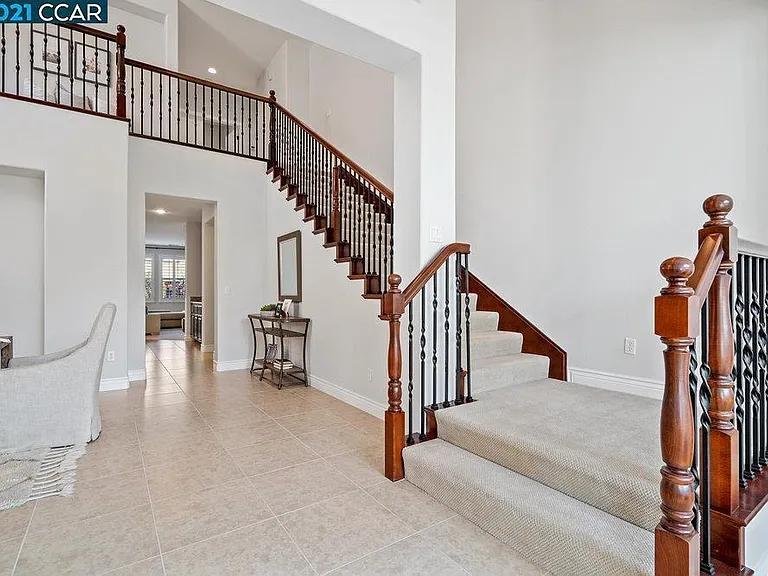 513 Wells Ct — Photo 25