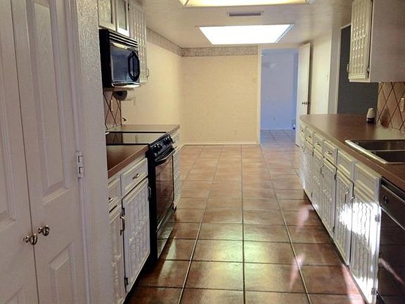 5th image of 3115 Oak Hill Cv
