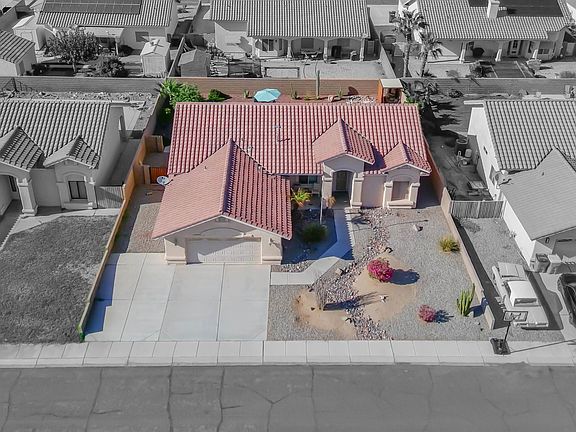3rd image of 10712 E 39th St