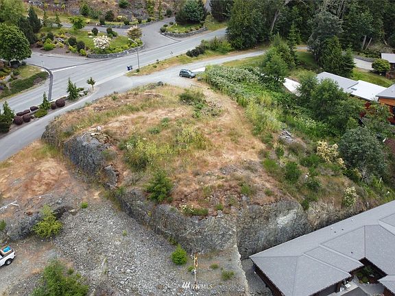 4th image of 4216 Osprey Ln