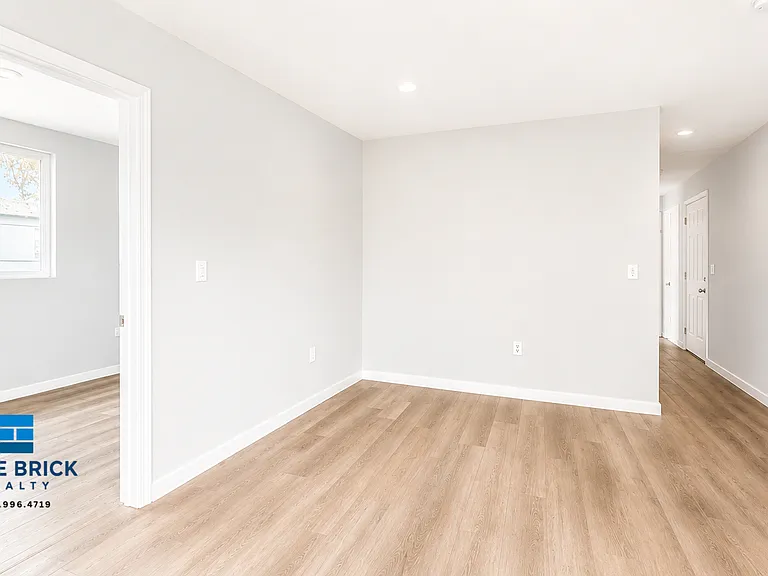 5000 W Coliseum St #8 — Photo 10
